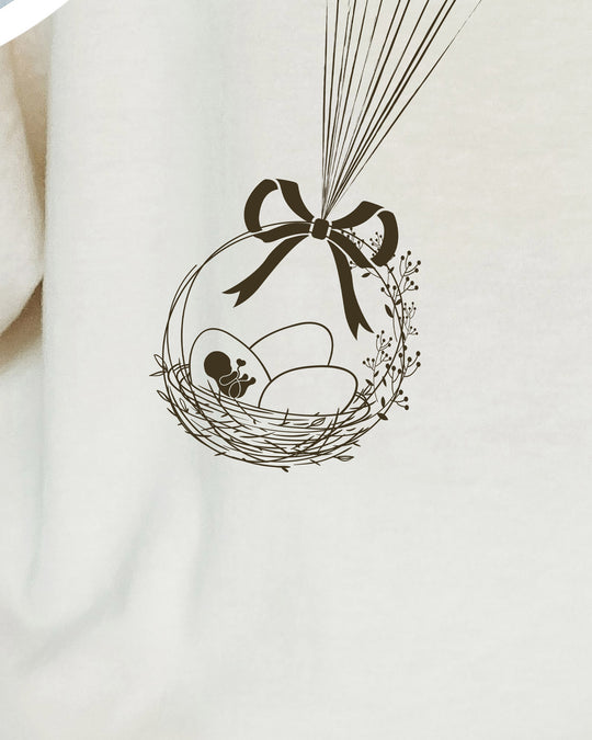 Birds Basket. Womens T-shirt (heavy weight)