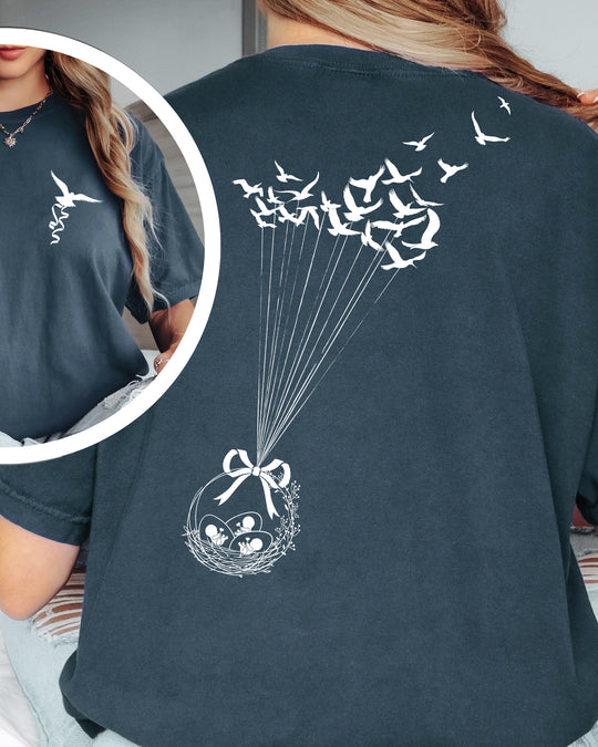 Bird Basket. Triplets Womens T-shirt (heavy weight)