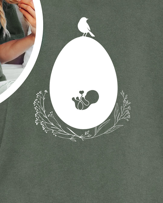 Mama Egg Womens T-shirt (heavy weight)
